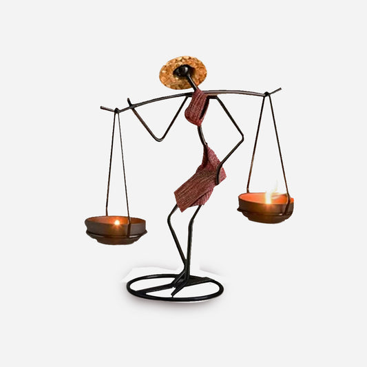 حامل شموع معدني بتصميم رائع يحمل شمعتين
